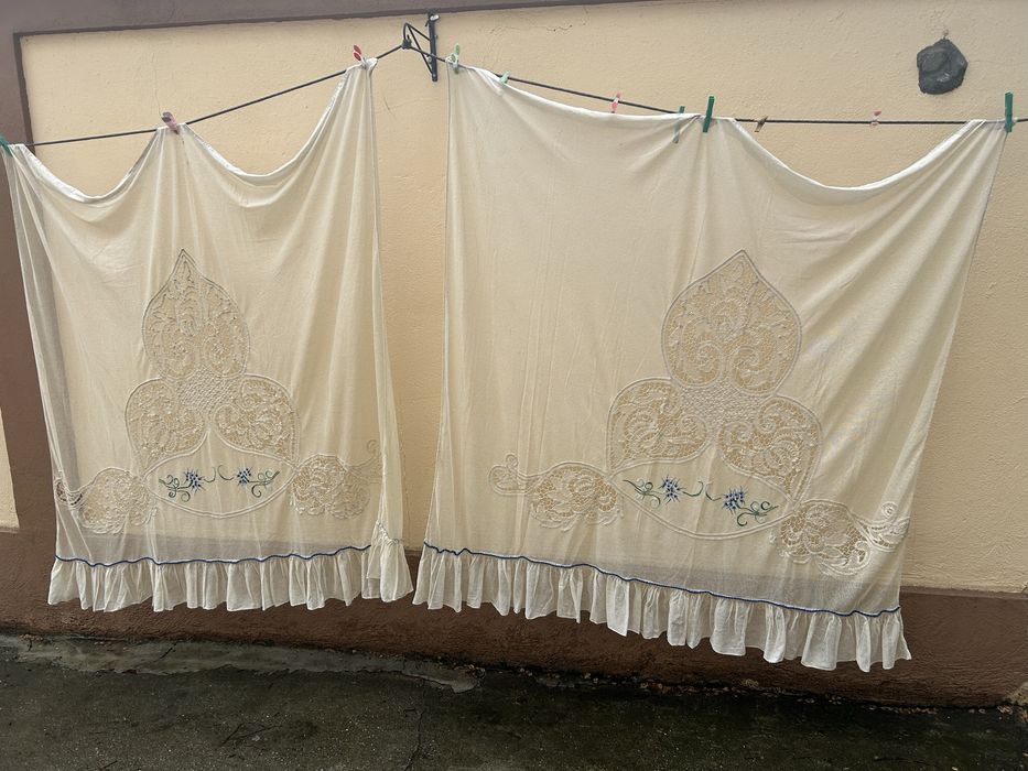 Perdele vintage în stare foarte bună