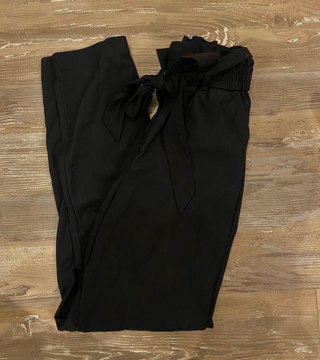 Reserved панталон с висока талия