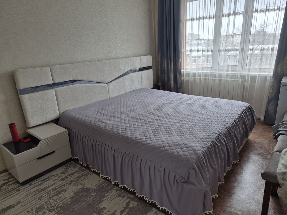 Кровать сатылады, размер-180/200