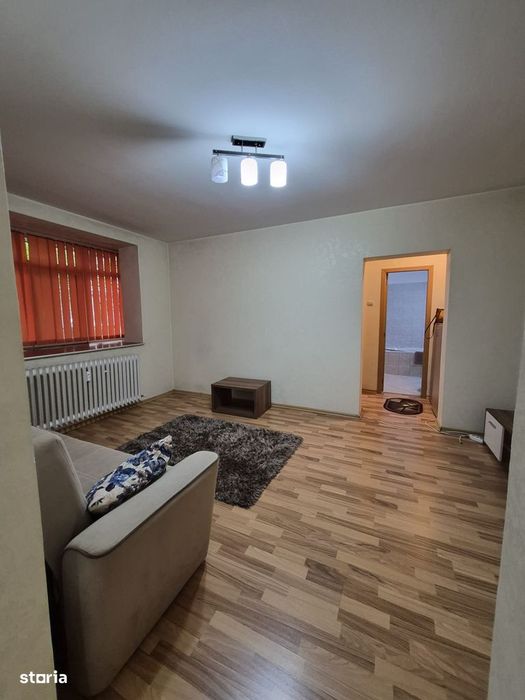 Apartament semidecomandat , parter, Calea Bucuresti-Piata de Flori