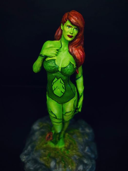 Фигурка Poison Ivy от Батман