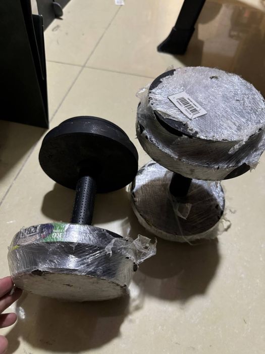 продаётся Гантель