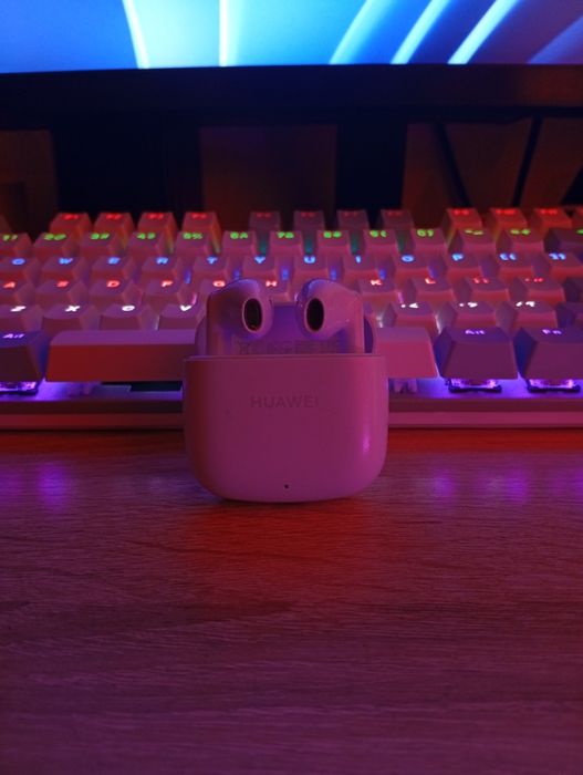 продам наушники Huawei
