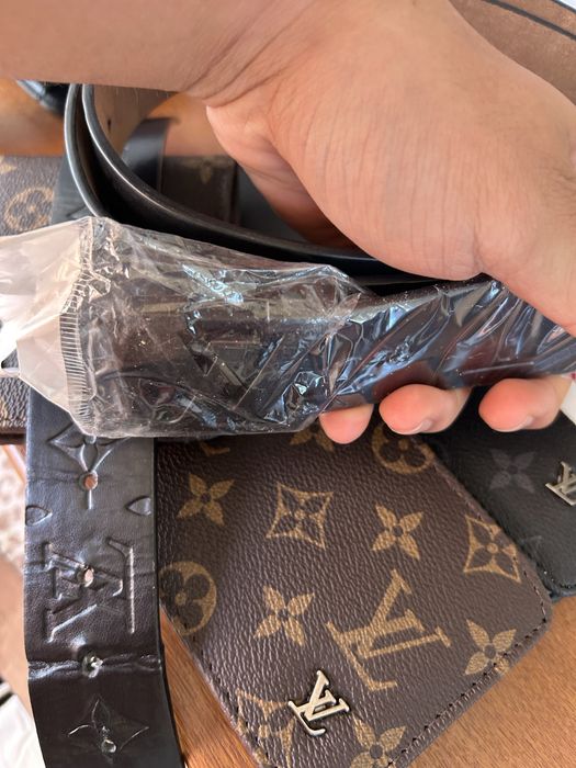 portofele si curele  lv gucci noi