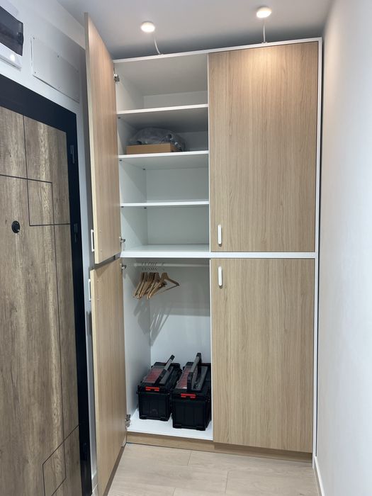 Мебелист на свободна практика