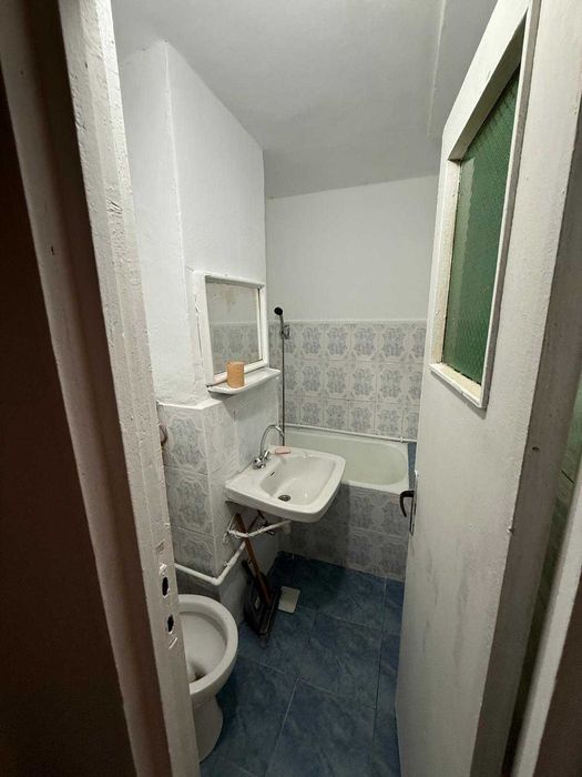 Inchiriez apartament 2 camere