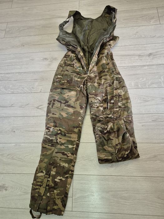 Продам костюм комуфляжный