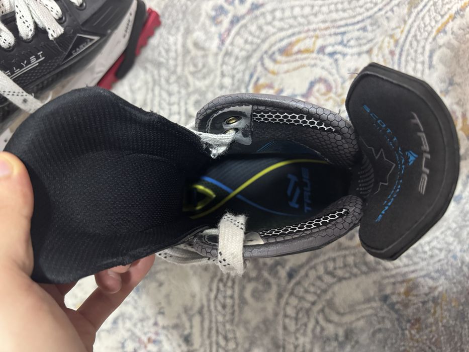 Коньки True Catalyst 9,5 Wide