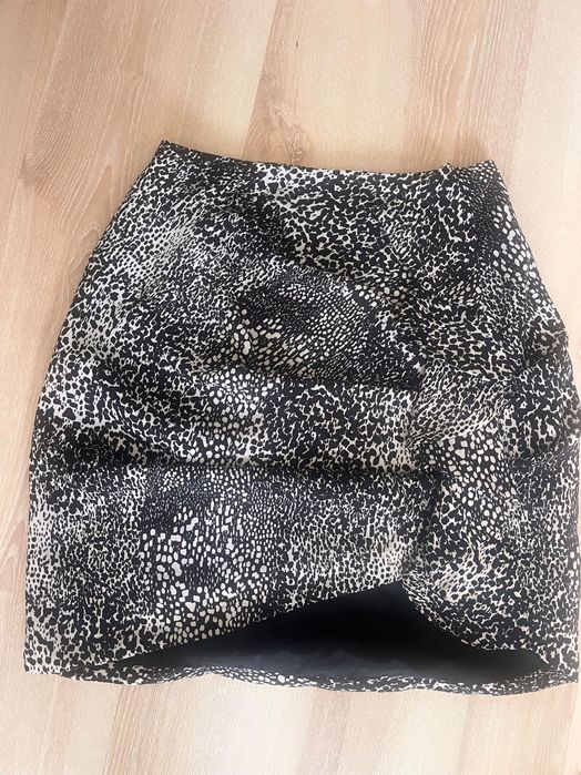 Дамски клин Boss нова цена 140лв.  , Cliche