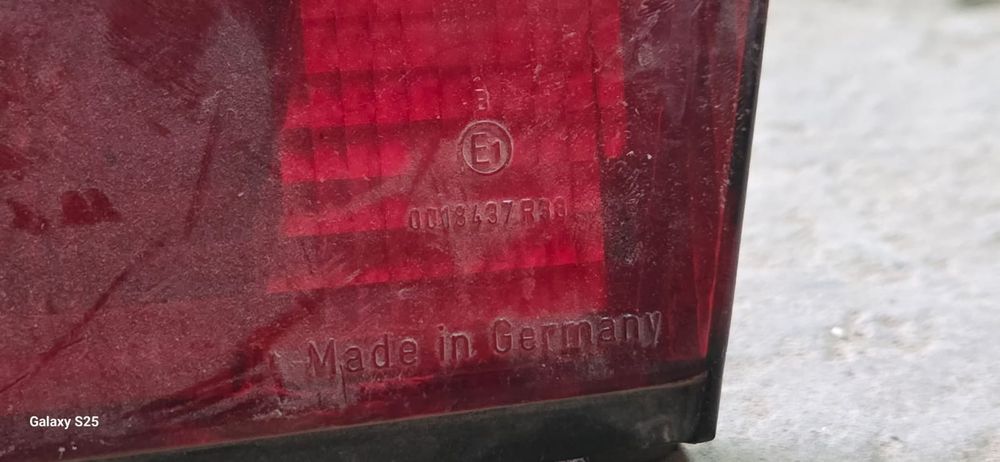 Комлект заднийх фар HELLA BMW e34