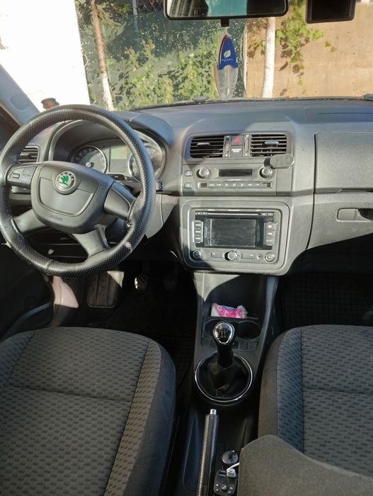 SKODA Fabia 2012 — imagine 3