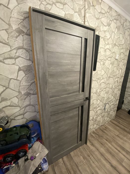 Продам дверь в хорошем состояние