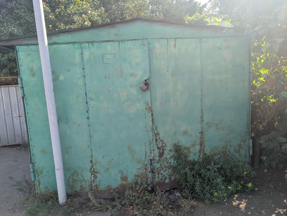 Продам металлический гараж