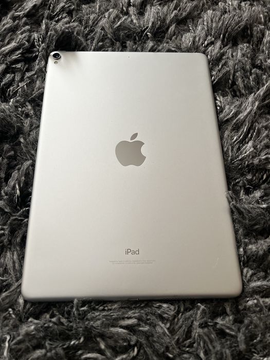 Vând iPad Pro 10.5 inch (2017), 512GB, varianta WiFi