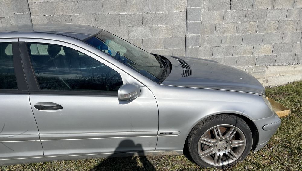 Mercedes C class W203 200cdi НА ЧАСТИ