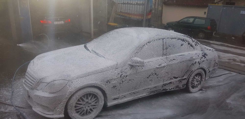 Polish Auto, Detailing auto, Curatare tapiterie auto, Polish faruri