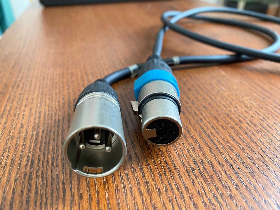 Set microfoane BEHRINGER + cabluri