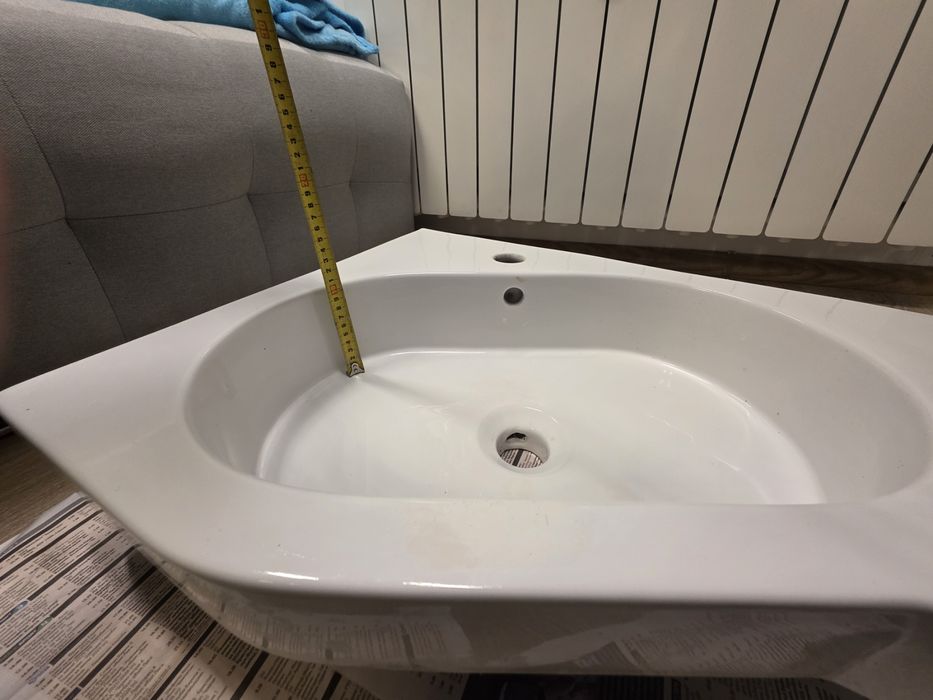 Мивка за баня с ъглова форма