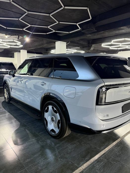 Zeekr X9 Ultra  70kw Full