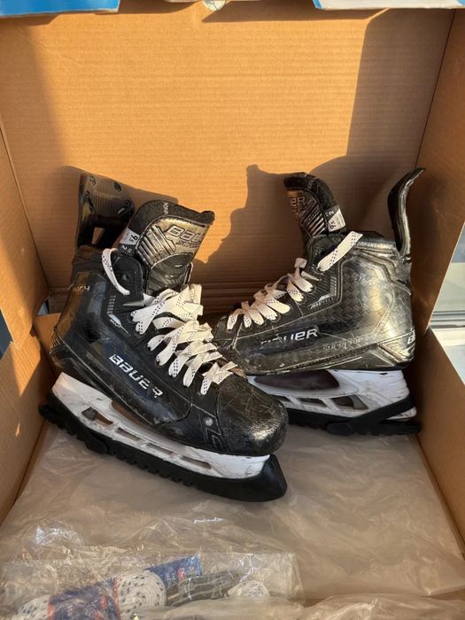 Коньки bauer б/у и локти ccm