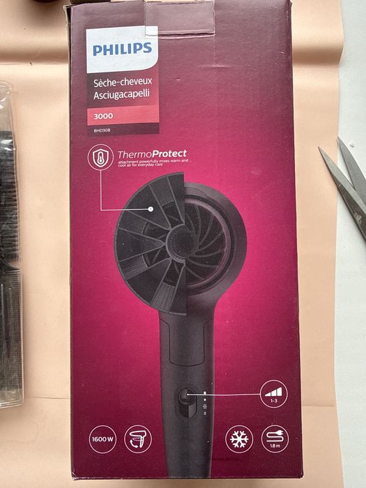 Хэйр драйер Philips