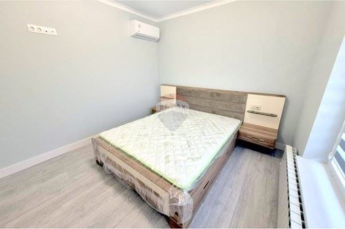 Дава се под наем Тристаен апартамент в Варна, Възраждане 1 - 85 кв.м за 765 € - Снимка #8