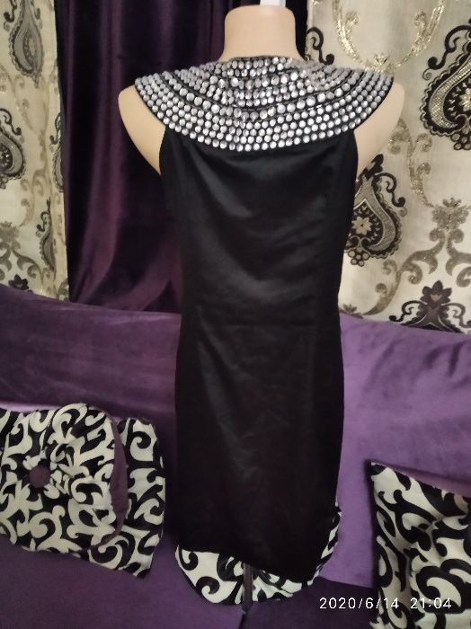 Импортное платье размер М "Шанель"