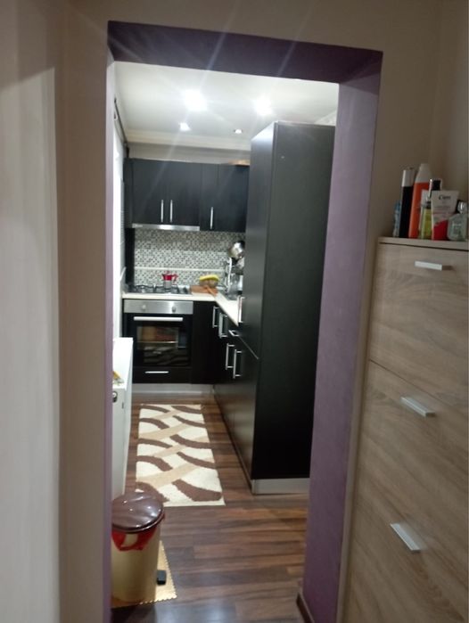 Inchiriez un apartament cu 2 camere