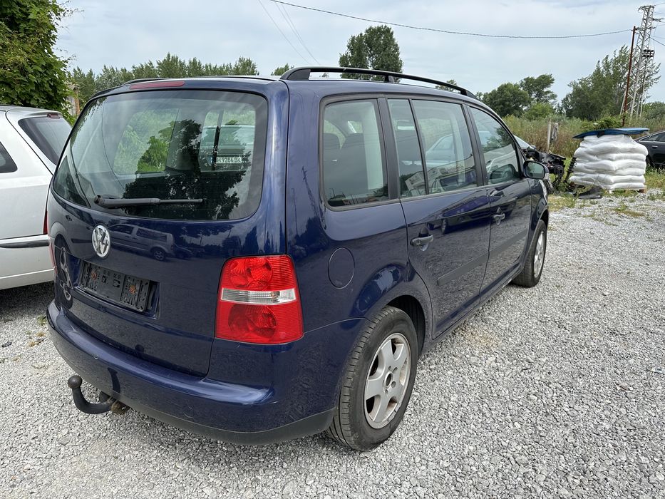 VW TUARAN 1.9 дизел 6ск 6+1  САМО НА ЧАСТИ