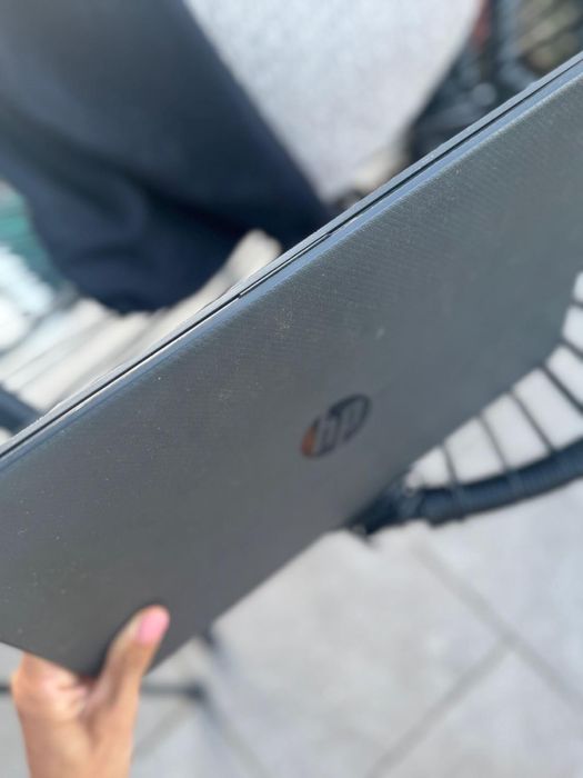 Laptop HP in stare ok cu procesor amd athlon gold 3150U 2