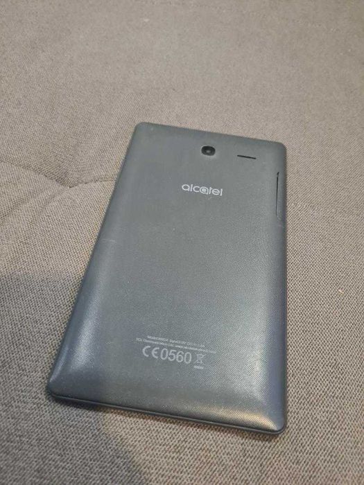 Продавам таблета Алкател 7 инча със СИМ/ tablet alcatel 7 inch