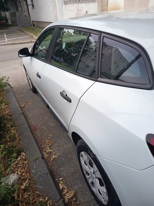 RENAULT Megane 2011 — imagine 3