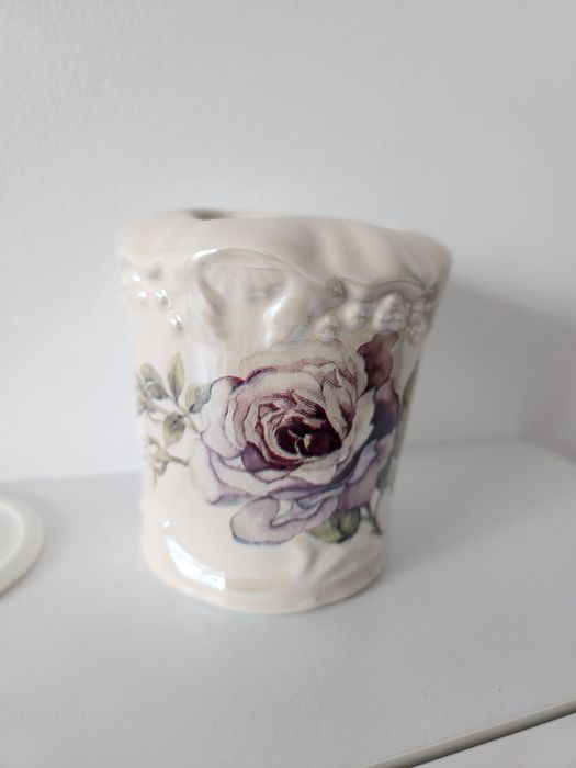 Поставка за четки за зъби