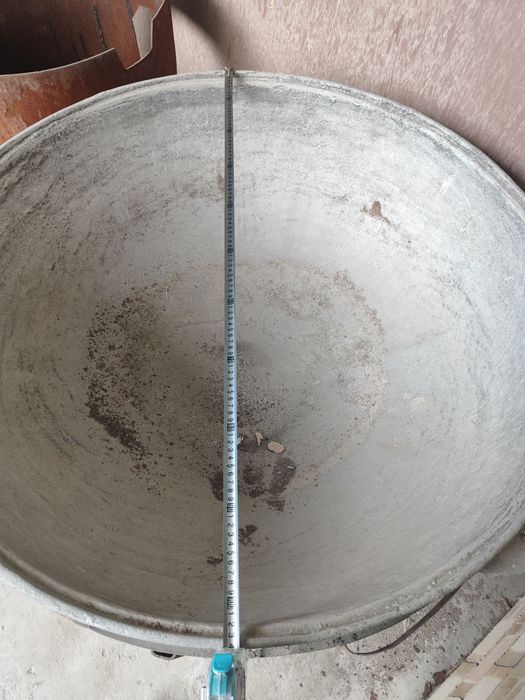 Катта қозон ўчоқ сифати яхши  нархи уч миллион икки юз минг 
Катта Коз