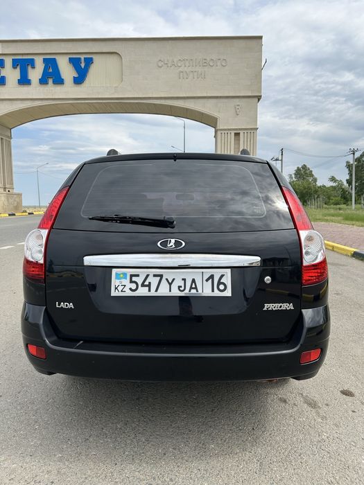 Приора продам идеал сост