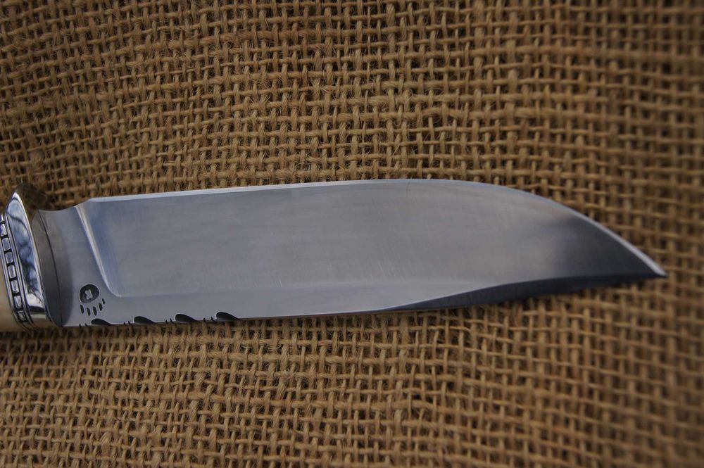 ЛОВЕН НОЖ РЪЧНА ИЗРАБОТКА - CPM S90V