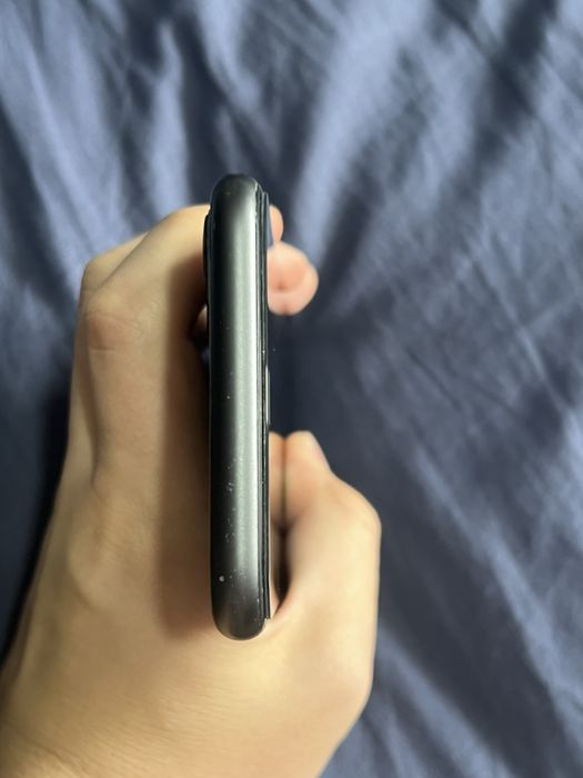 iPhone 11 64GB Negru - Citește descrierea