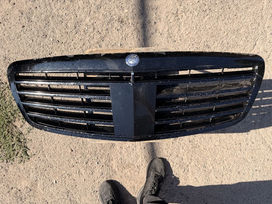 Решетка Mersedes Benz w221