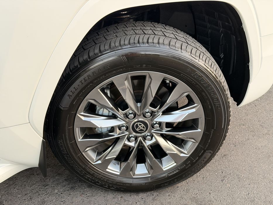 Toyota Land cruiser 300