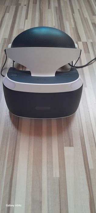 Vând ochelari vr PlayStation cu 2 jocuri Astro Bot+Rigs