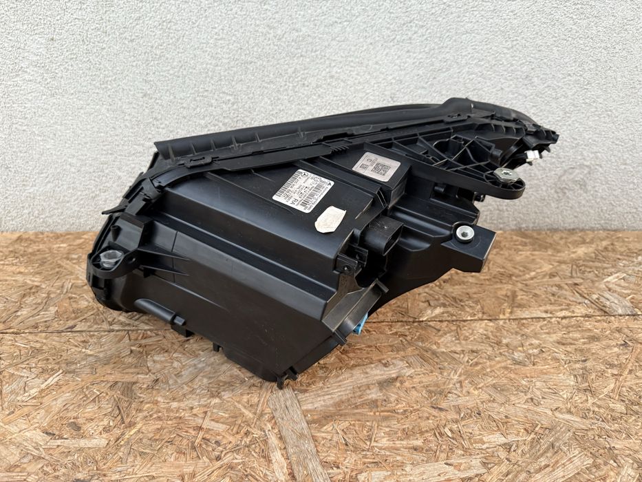 Far dreapta Mercedes C Class W205 Full LED ILS Original Europa