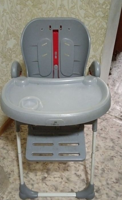 Детский столик. Хорошо состояние