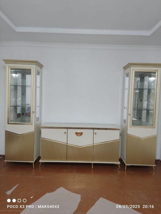 Pinal Kamot. Penal Mebel.