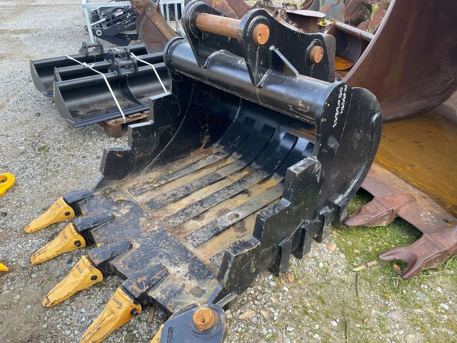 Cupa Sapat Ranforsata de Cariera noua pentru excavatoare de 20-25 tone