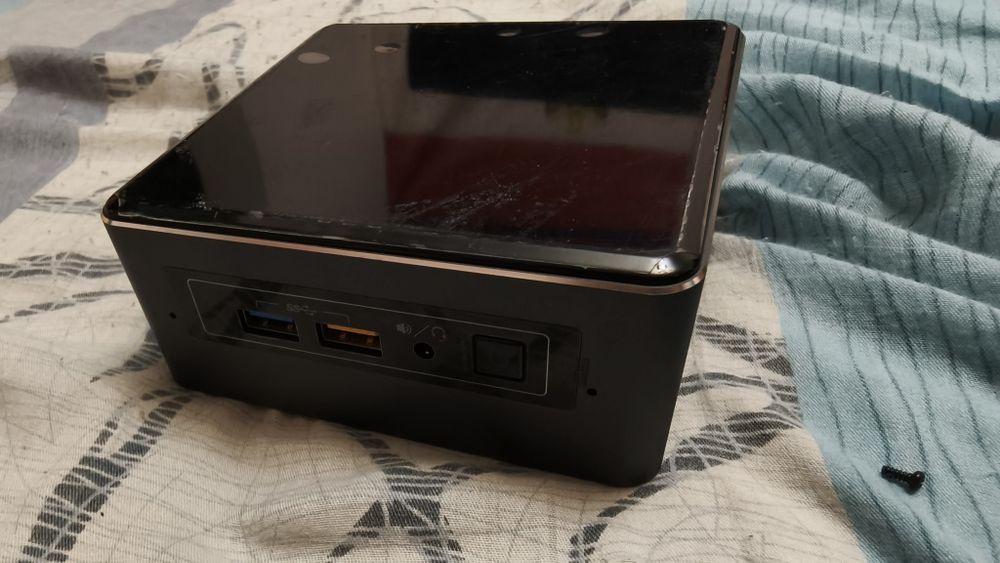 Мини пк Intel NUC NUC7I5BNH