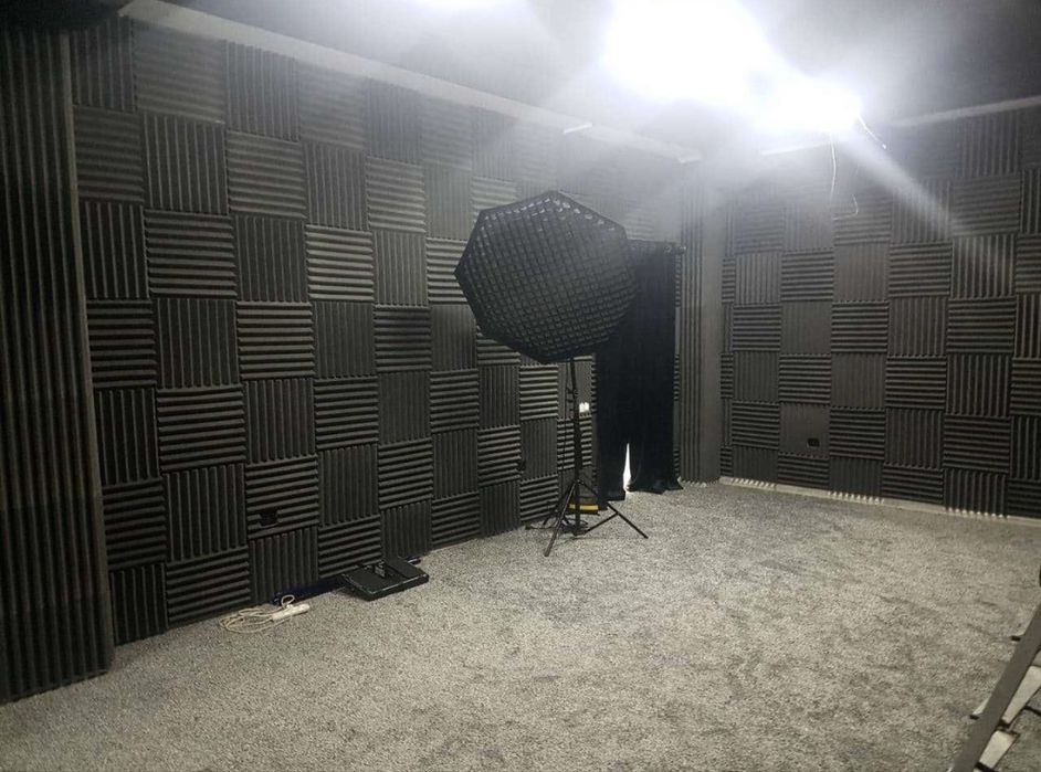 Akustik panel paralon shumni izalatsiya studio