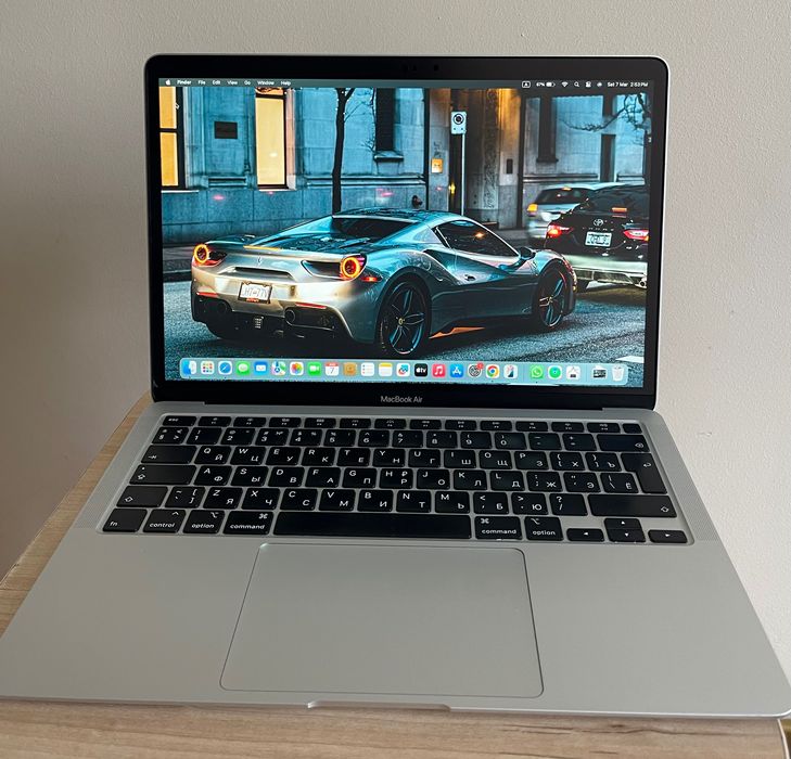 MacBook Air i3 8/256 (exchange with ipad )