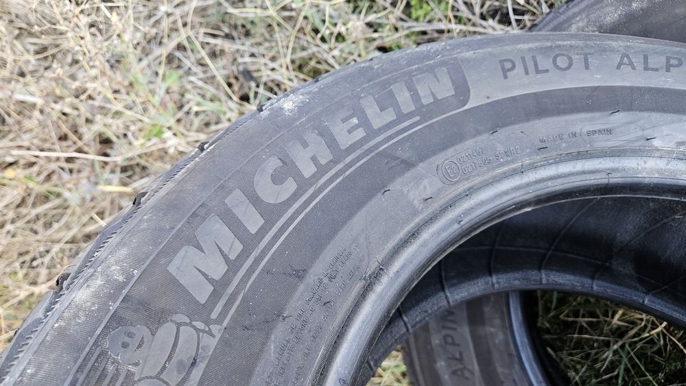 2бр гуми 235 65 17 дот 21 мишелин michelin