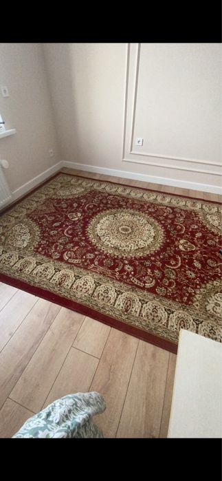 Ковры хорошего качества, 2 шт, цвет бордовый, размер 3/4, и 2/3