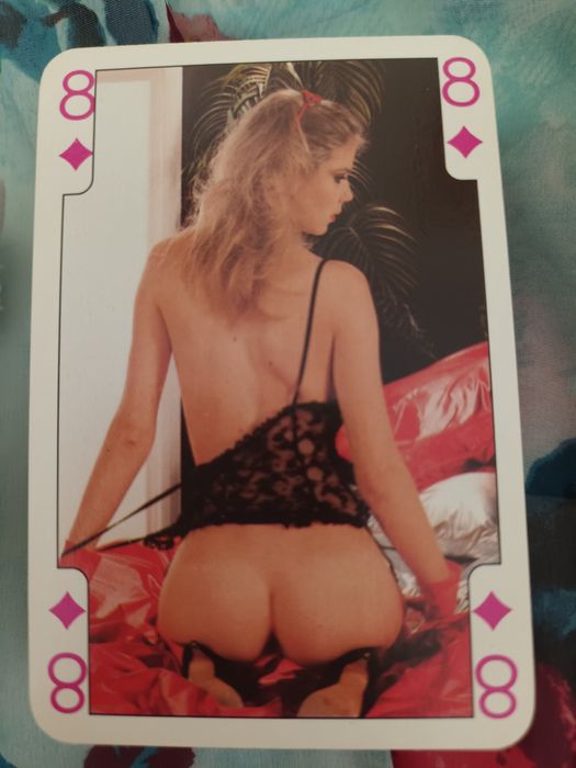 Carti de joc pentru adulti